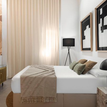 Monkeys Apartments Trastamara Billiard Room Seville Ngoại thất bức ảnh