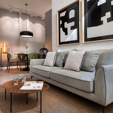 Monkeys Apartments Trastamara Billiard Room Seville Ngoại thất bức ảnh