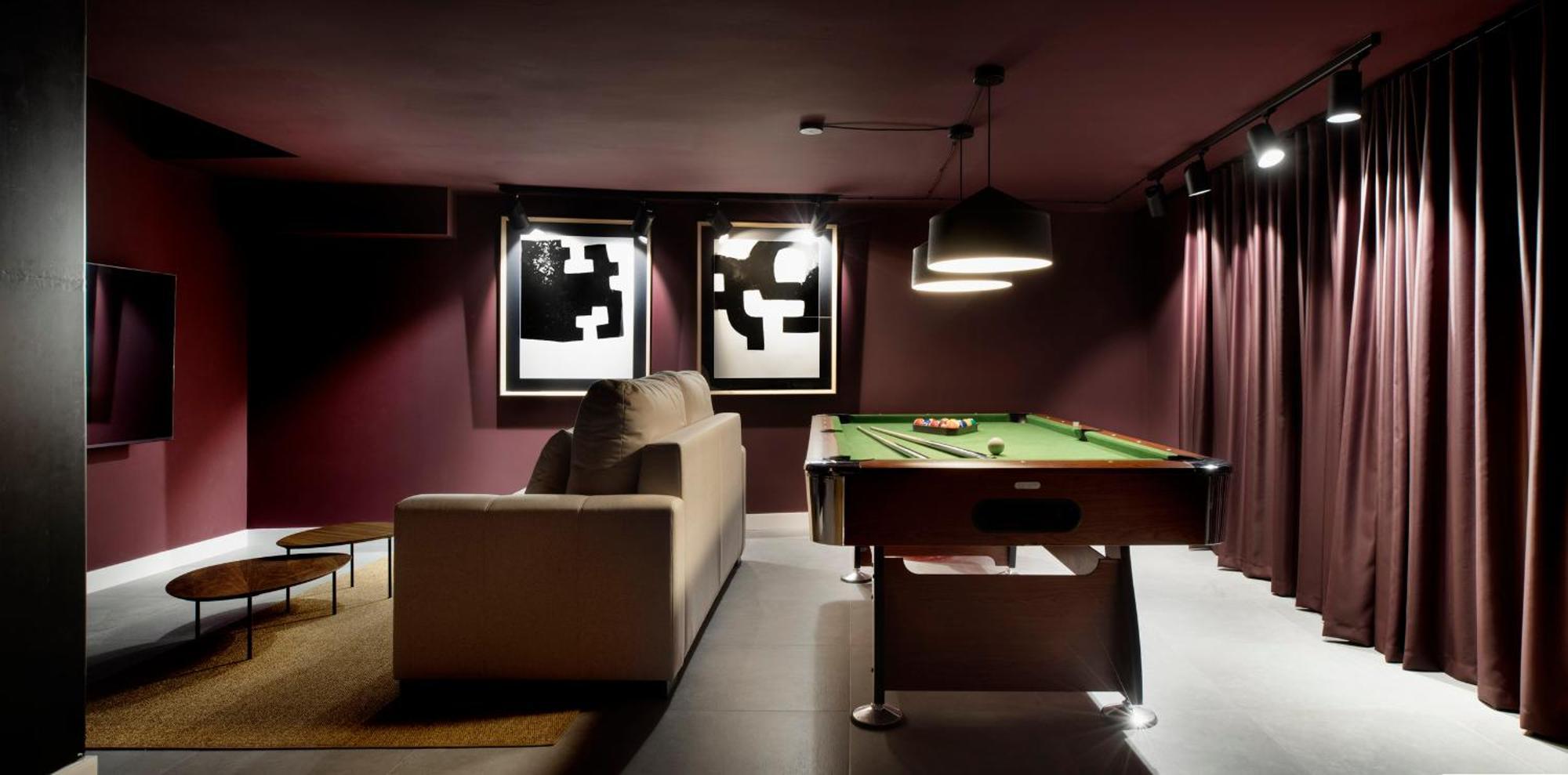 Monkeys Apartments Trastamara Billiard Room Seville Ngoại thất bức ảnh