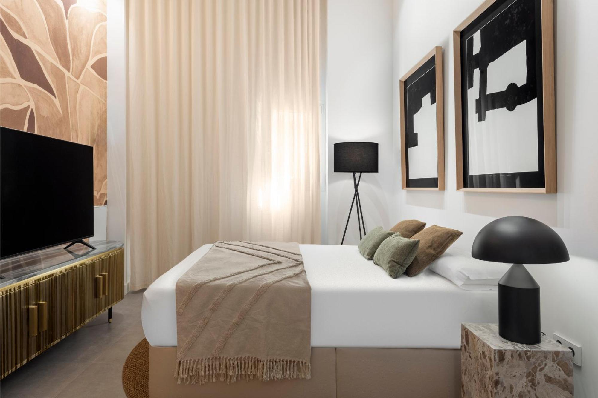 Monkeys Apartments Trastamara Billiard Room Seville Ngoại thất bức ảnh