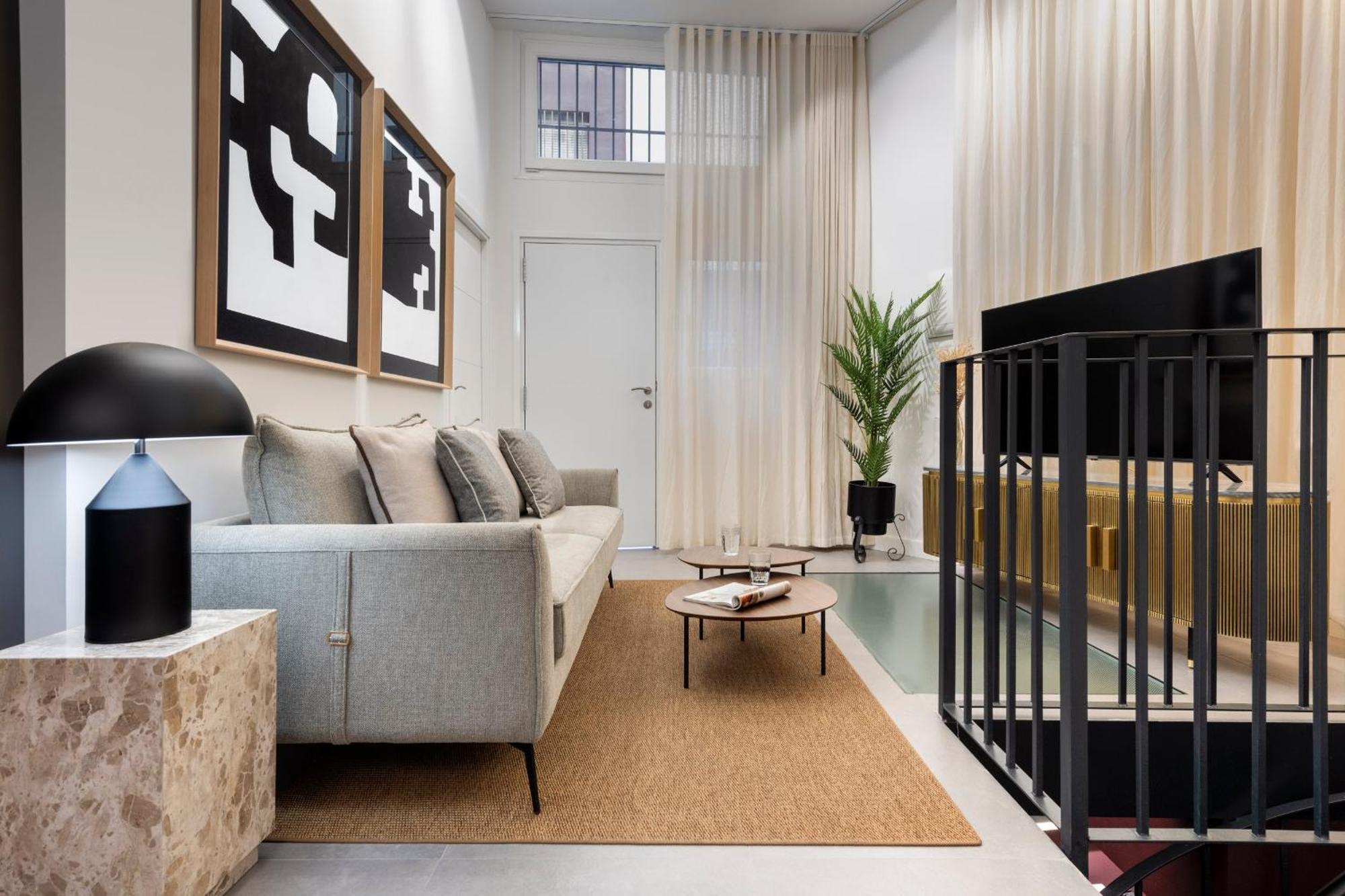 Monkeys Apartments Trastamara Billiard Room Seville Ngoại thất bức ảnh
