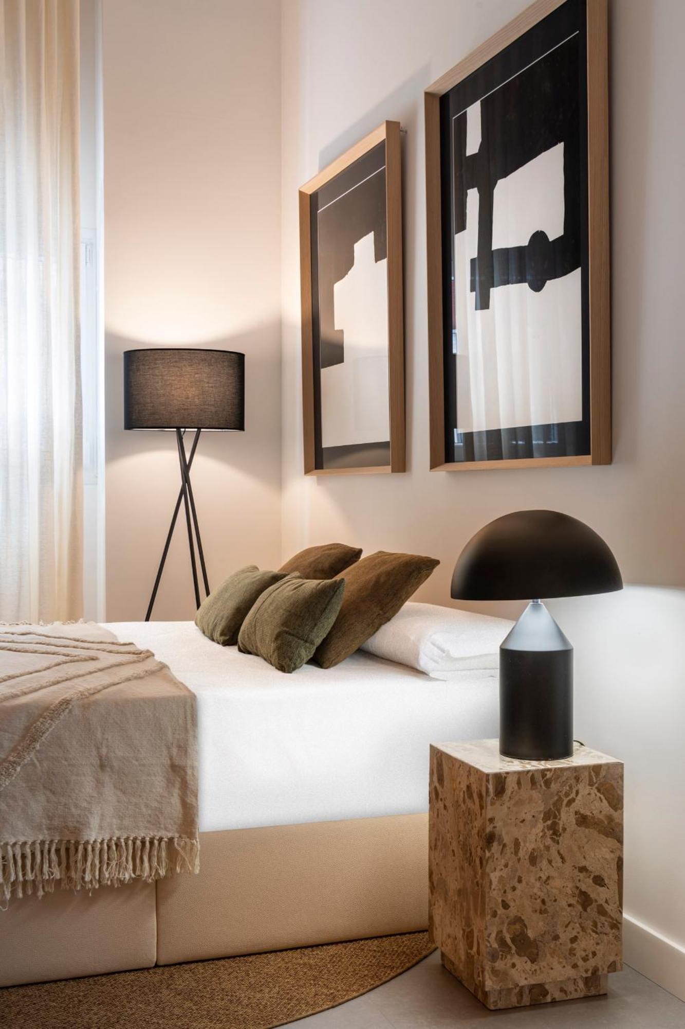 Monkeys Apartments Trastamara Billiard Room Seville Ngoại thất bức ảnh