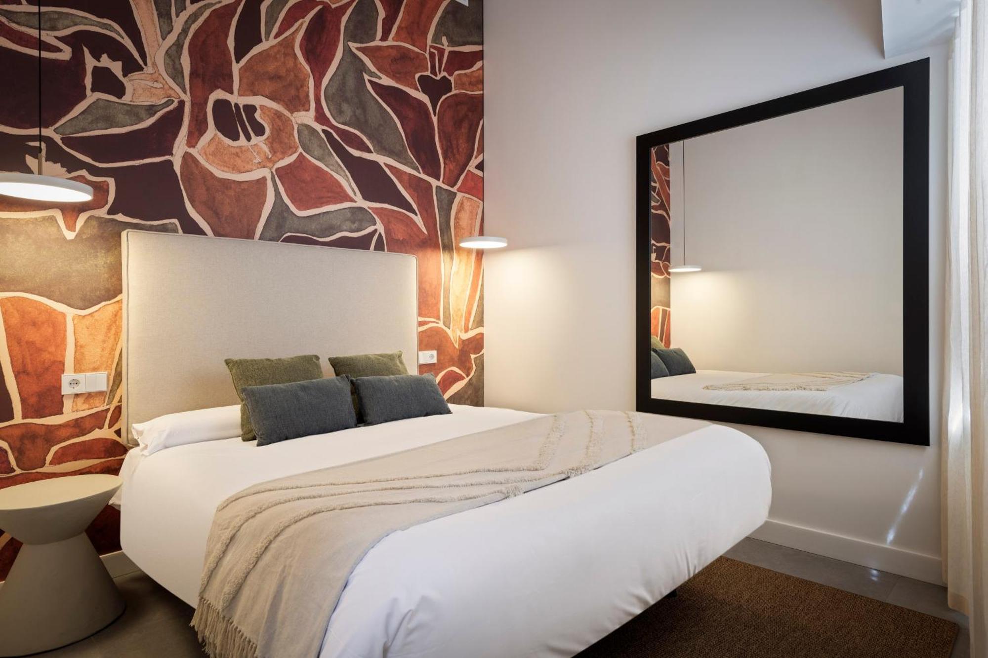 Monkeys Apartments Trastamara Billiard Room Seville Ngoại thất bức ảnh